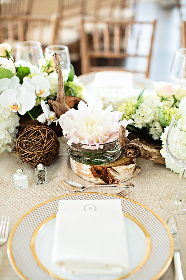 vintage-chic-vineyard-wedding