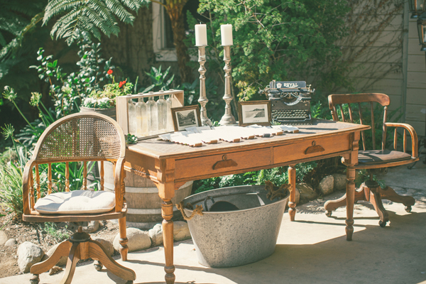 vintage-european-inspired-barn-wedding