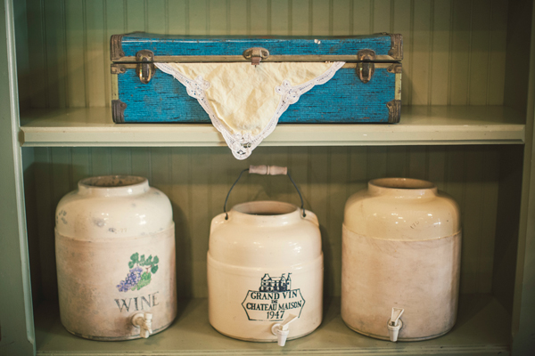vintage-european-inspired-barn-wedding