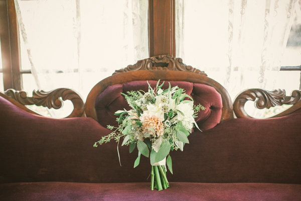 vintage-european-inspired-barn-wedding