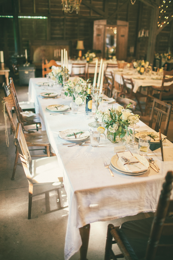 vintage-european-inspired-barn-wedding