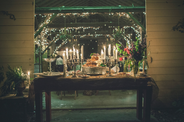 vintage-european-inspired-barn-wedding