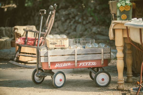 vintage-european-inspired-barn-wedding