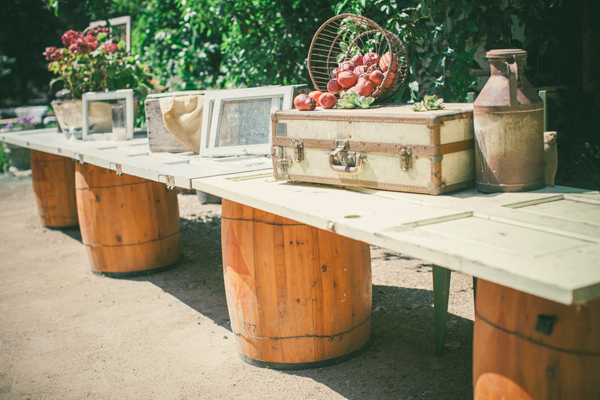 vintage-european-inspired-barn-wedding