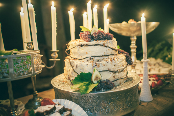 vintage-european-inspired-barn-wedding