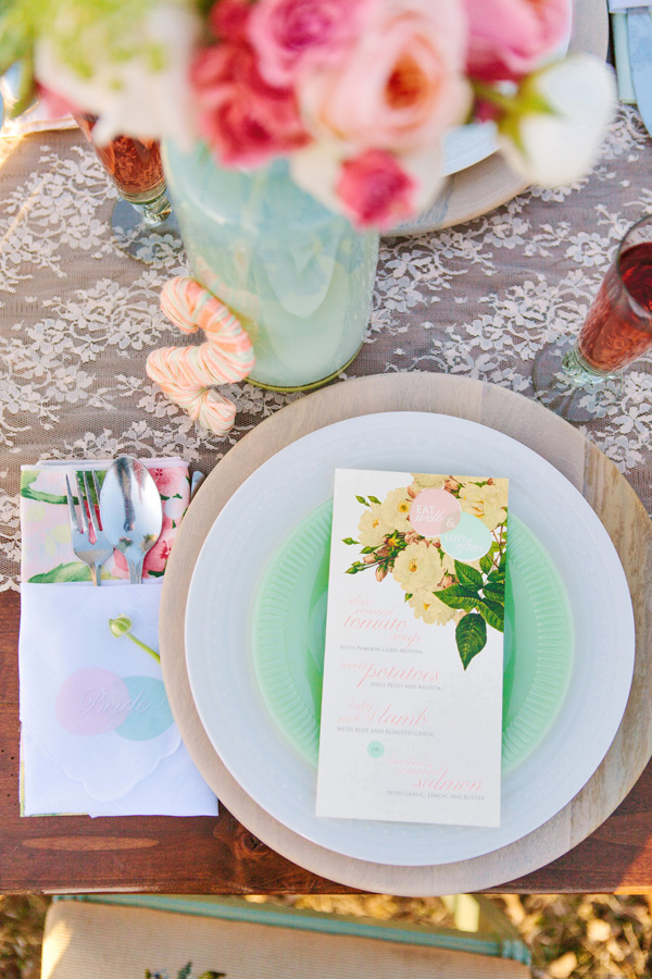whimsical-coral-and-mint-wedding