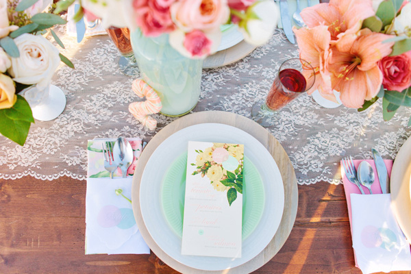 whimsical-coral-and-mint-wedding