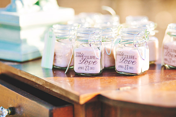 whimsical-coral-and-mint-wedding