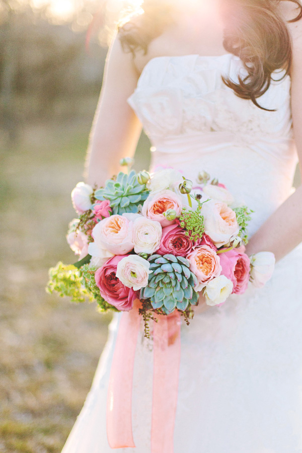 whimsical-coral-and-mint-wedding