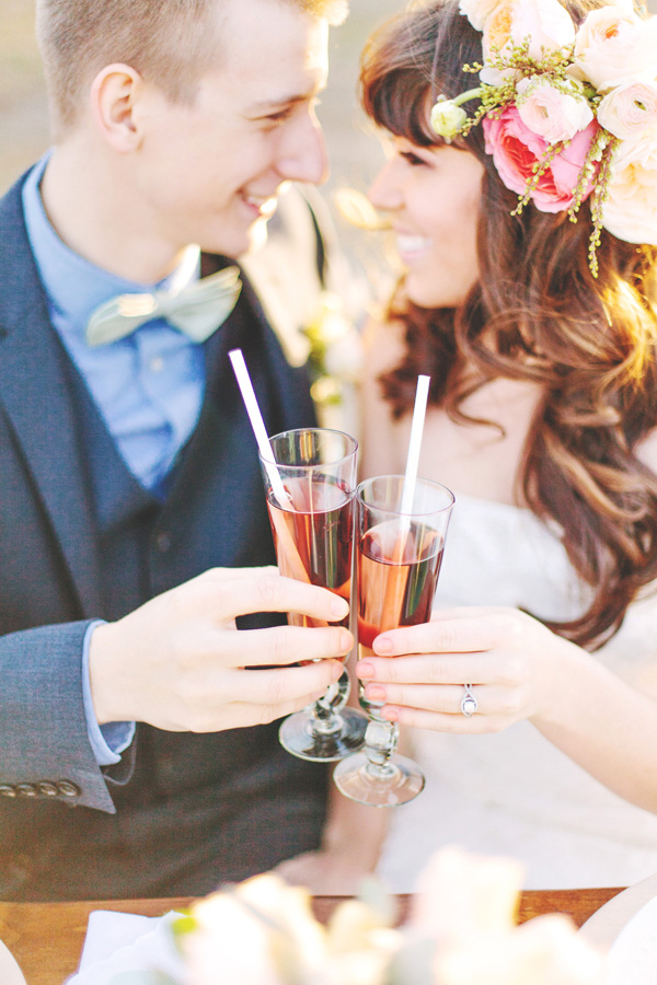 whimsical-coral-and-mint-wedding