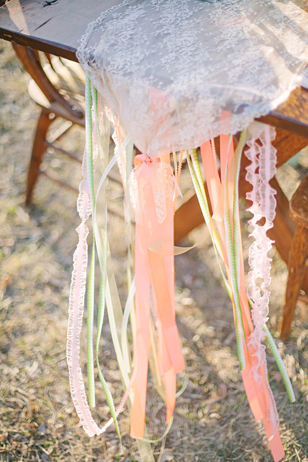 whimsical-coral-and-mint-wedding