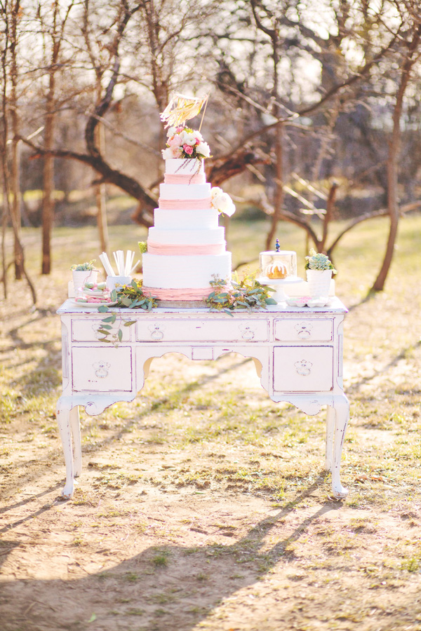 whimsical-coral-and-mint-wedding
