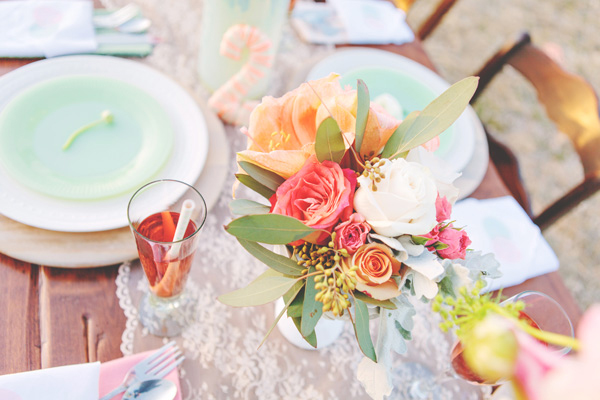 whimsical-coral-and-mint-wedding