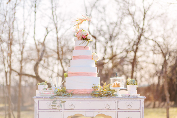 whimsical-coral-and-mint-wedding