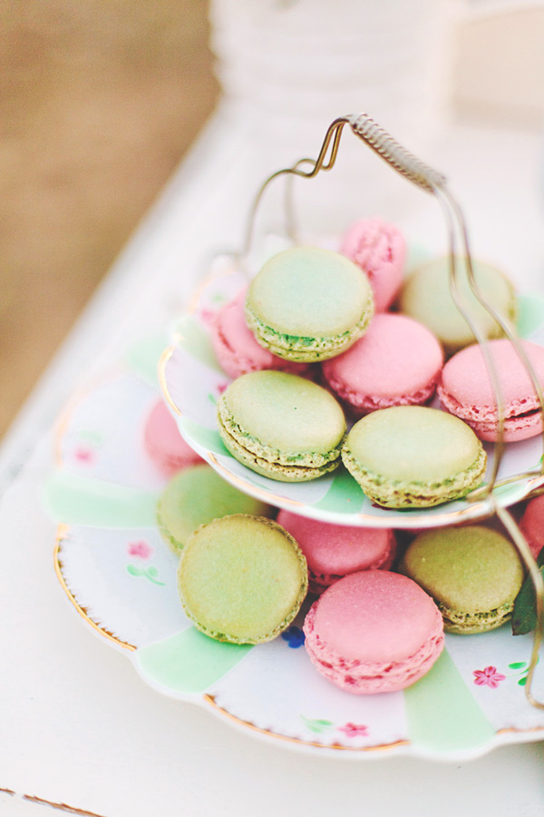 whimsical-coral-and-mint-wedding
