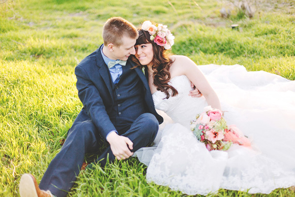 whimsical-coral-and-mint-wedding
