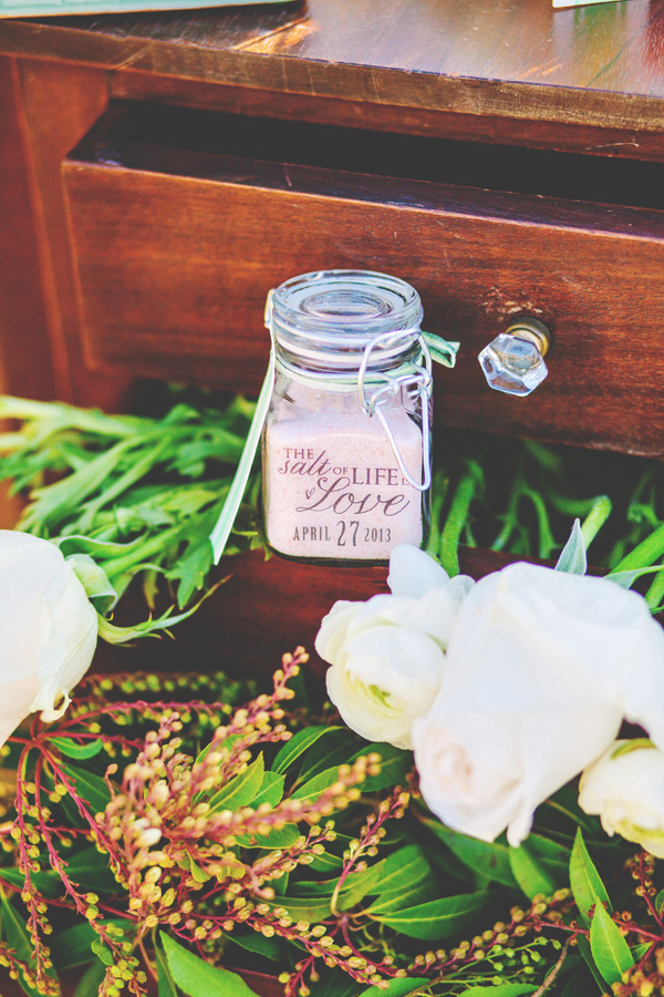 whimsical-coral-and-mint-wedding