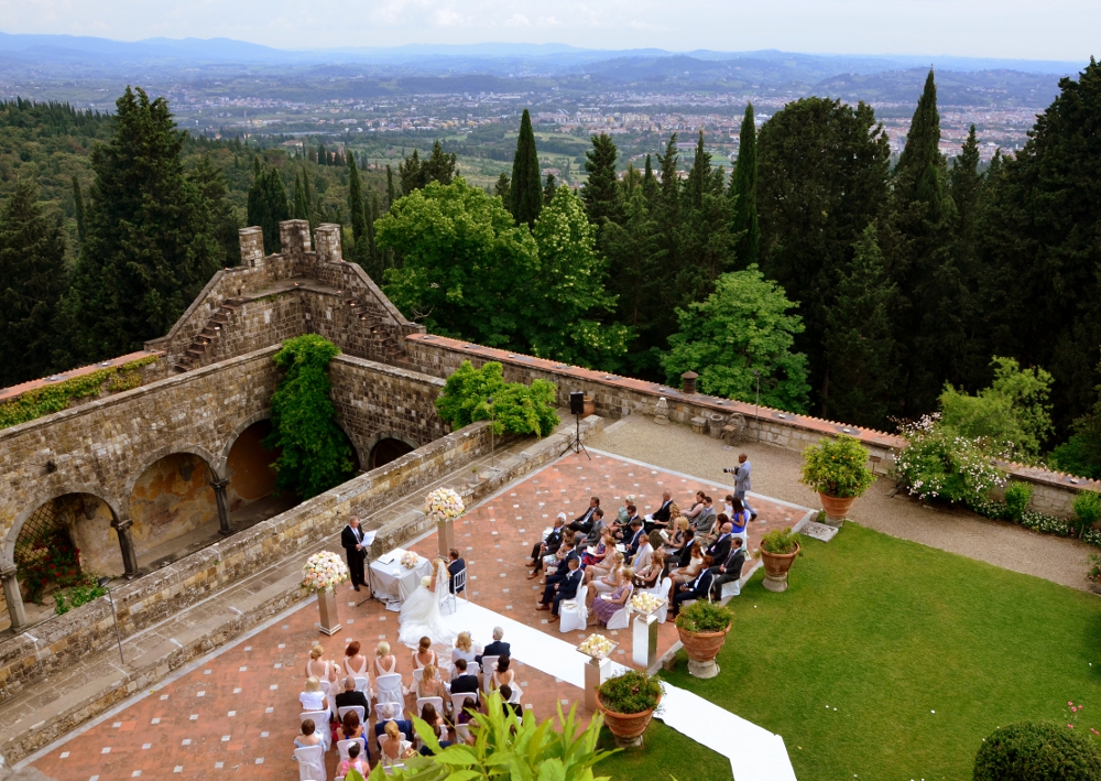 A Wedding Tale in Tuscany - Vincigliata Castle