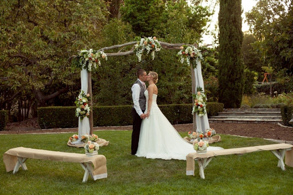 burlap-and-lace-wedding-ideas