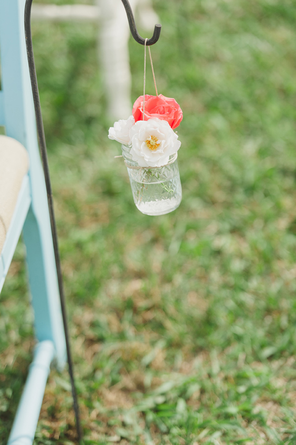 chic-dairy-farm-wedding-in-pink-and-gray