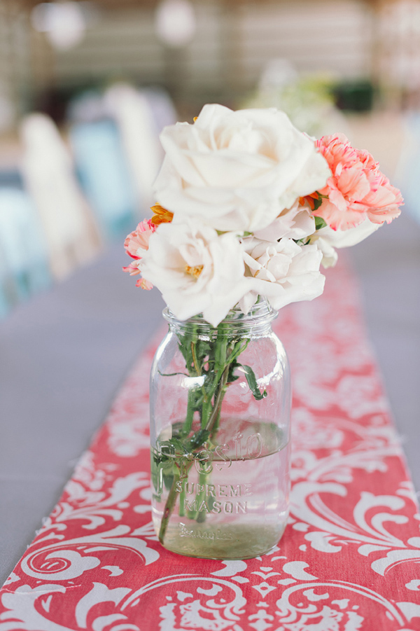 chic-dairy-farm-wedding-in-pink-and-gray