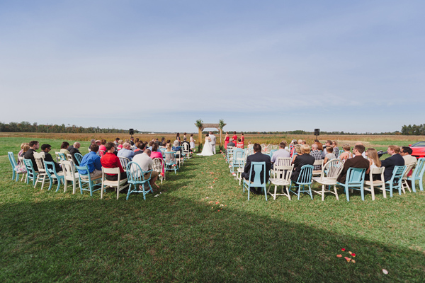chic-dairy-farm-wedding-in-pink-and-gray