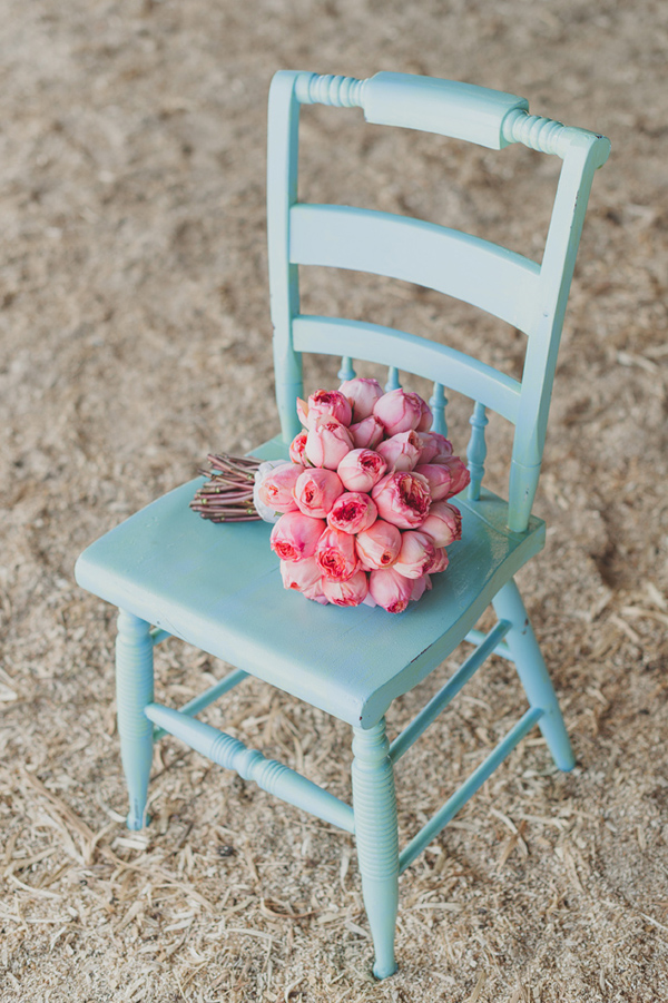 chic-dairy-farm-wedding-in-pink-and-gray