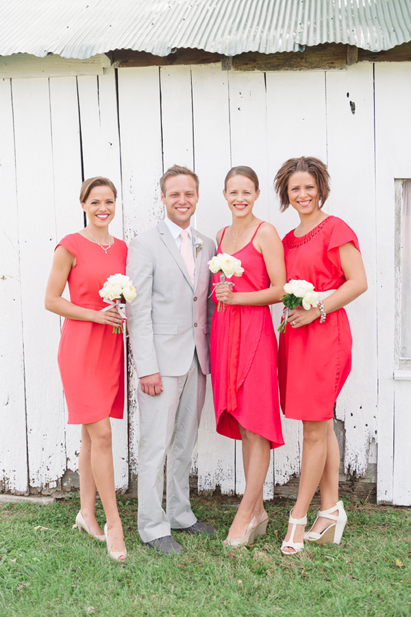 chic-dairy-farm-wedding-in-pink-and-gray