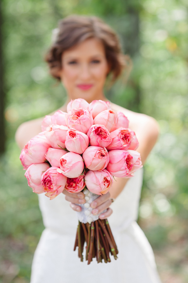 chic-dairy-farm-wedding-in-pink-and-gray