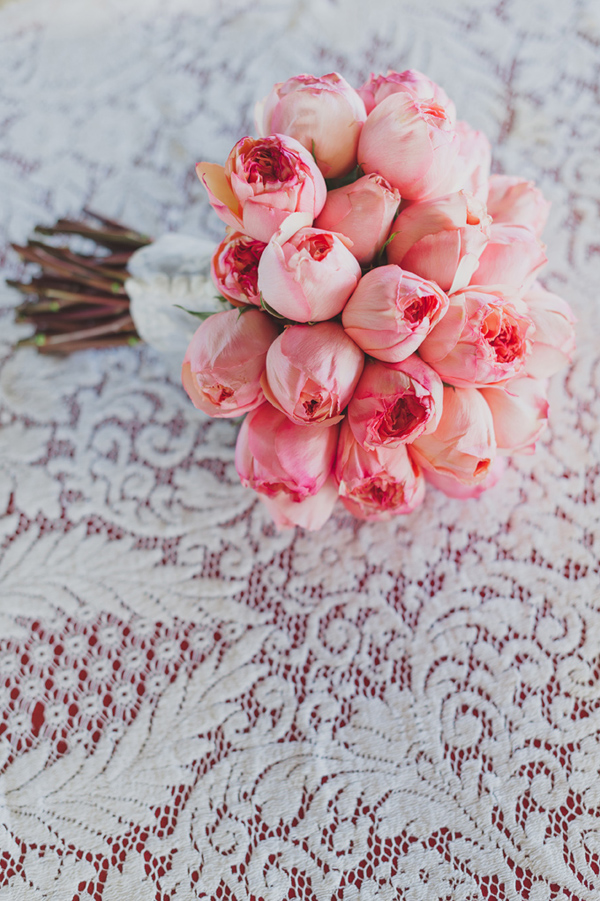 chic-dairy-farm-wedding-in-pink-and-gray
