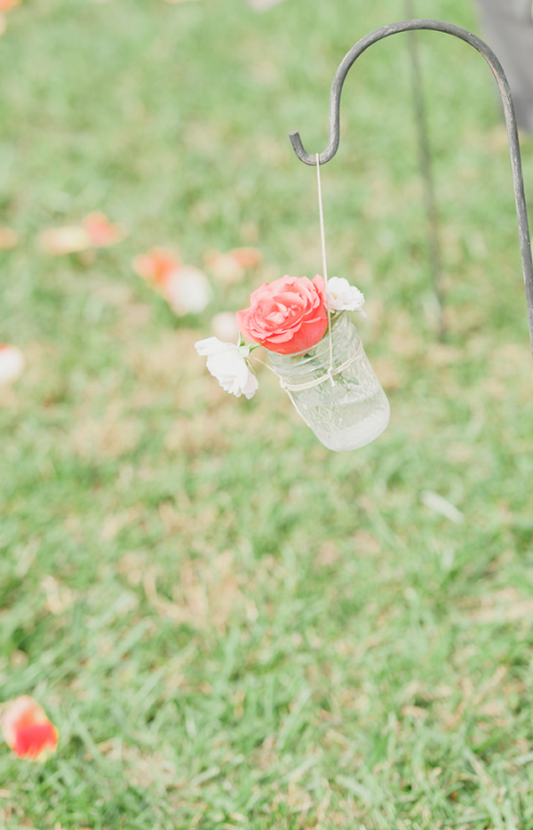 chic-dairy-farm-wedding-in-pink-and-gray