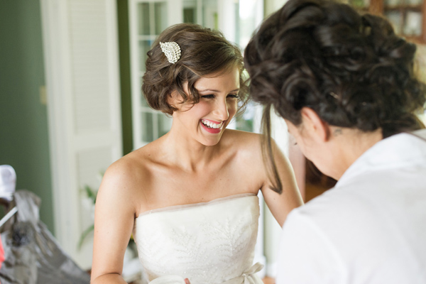 chic-dairy-farm-wedding-in-pink-and-gray
