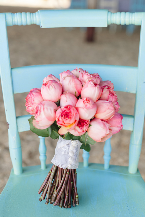 chic-dairy-farm-wedding-in-pink-and-gray