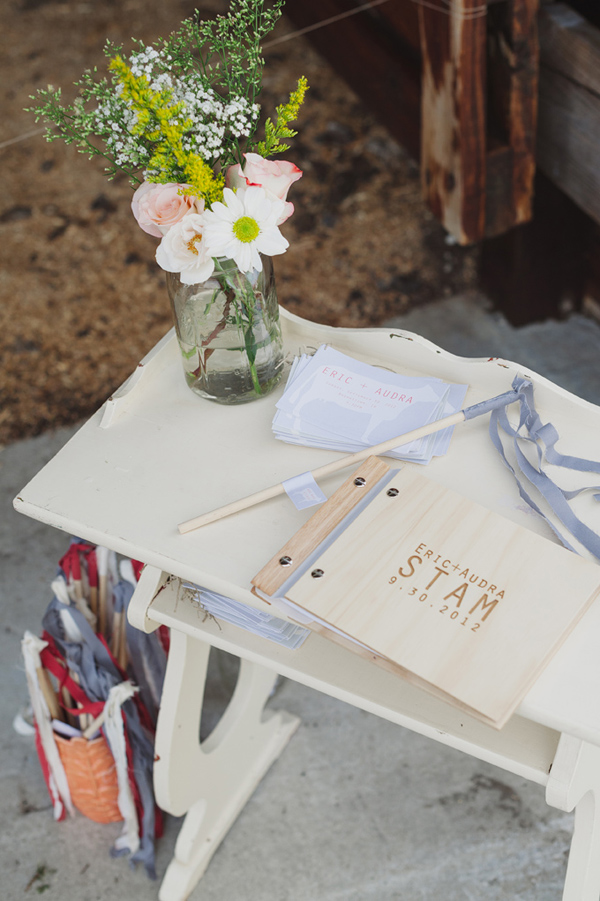 chic-dairy-farm-wedding-in-pink-and-gray