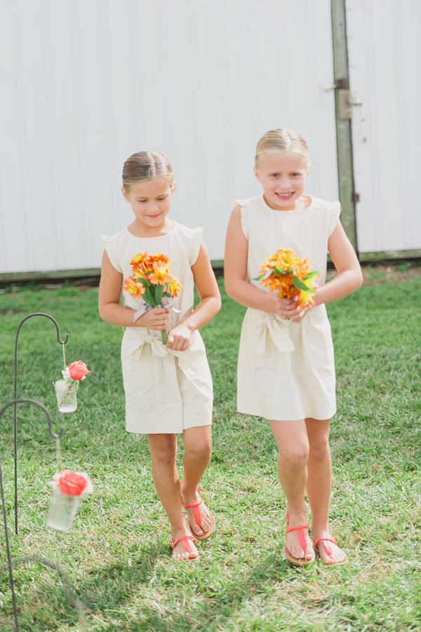 chic-dairy-farm-wedding-in-pink-and-gray