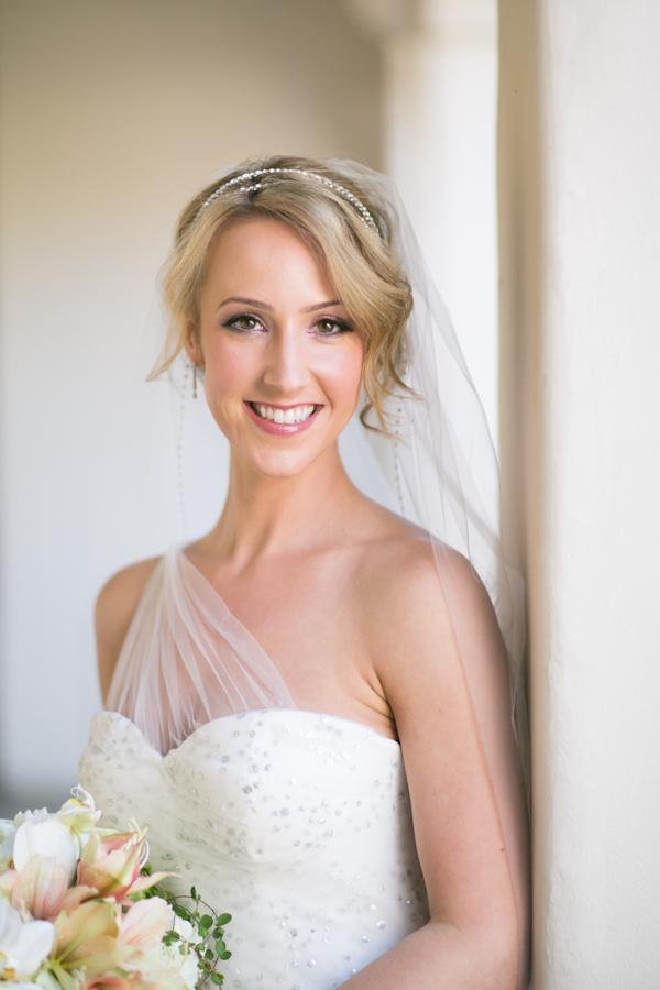 colorful-coastal-destination-wedding