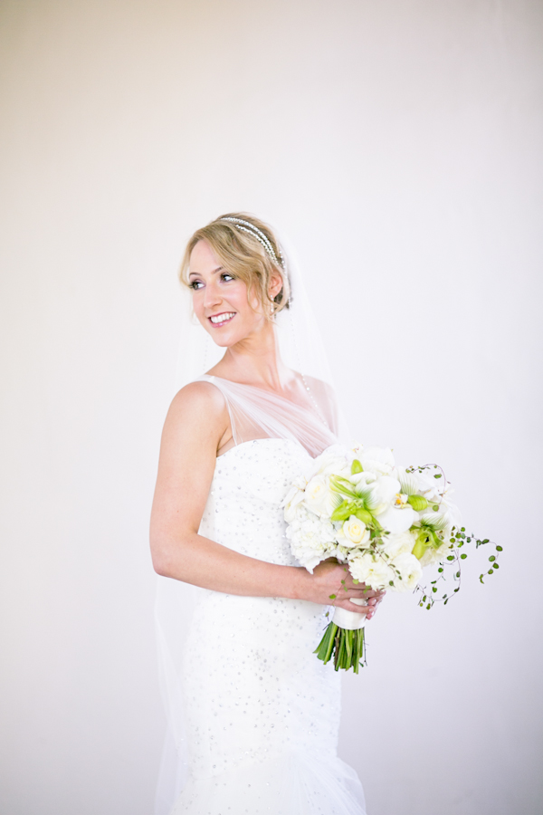 colorful-coastal-destination-wedding