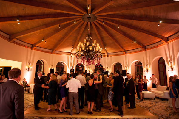 colorful-coastal-destination-wedding