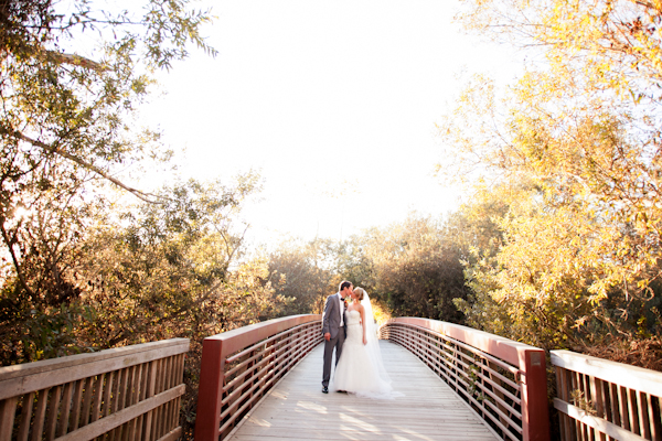 colorful-coastal-destination-wedding