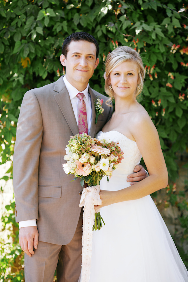 colorful-diy-backyard-wedding