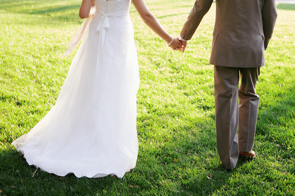 colorful-diy-backyard-wedding