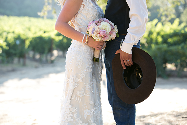 country-meets-vintage-wedding