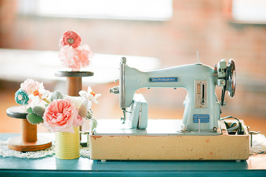 vintage sewing machine decoration