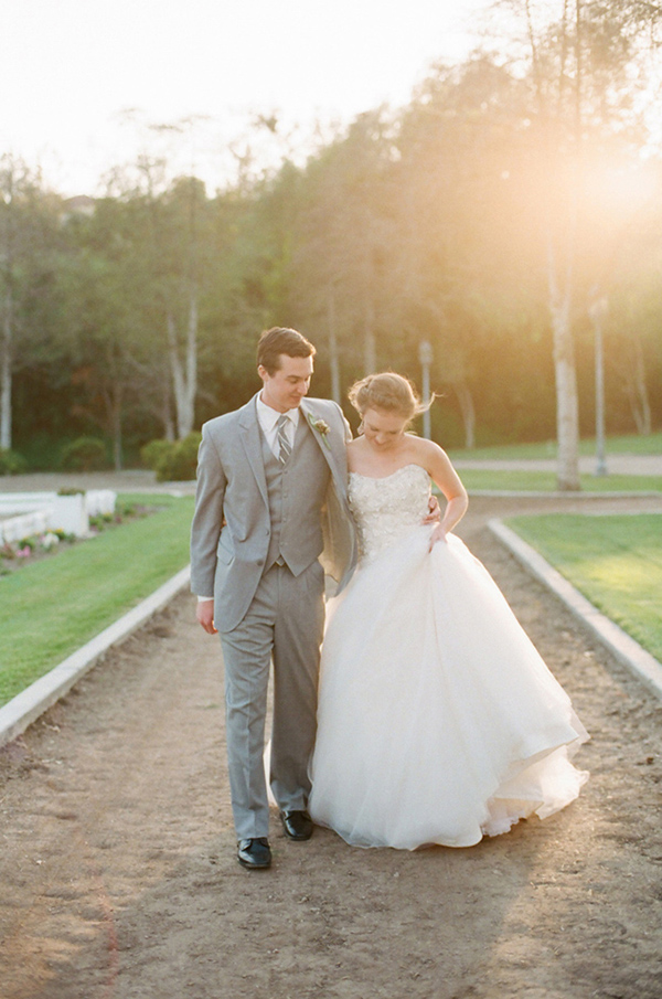elegant-pink-and-gold-wedding-ideas