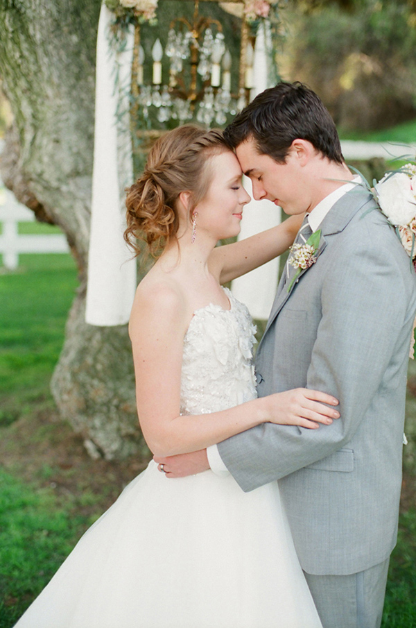 elegant-pink-and-gold-wedding-ideas