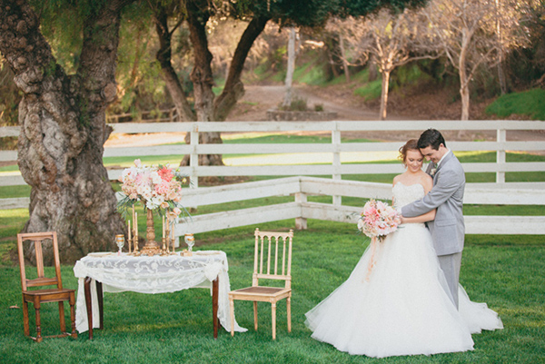 elegant-pink-and-gold-wedding-ideas
