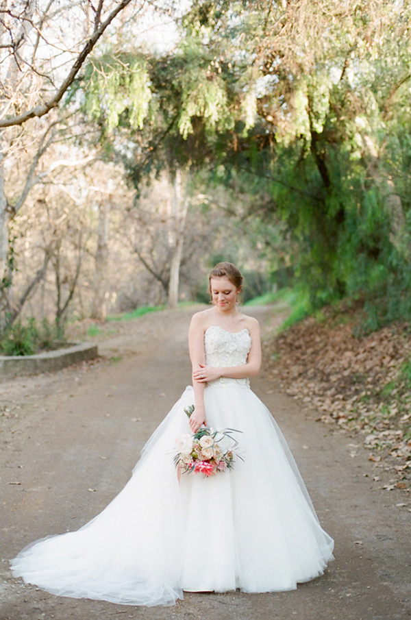elegant-pink-and-gold-wedding-ideas