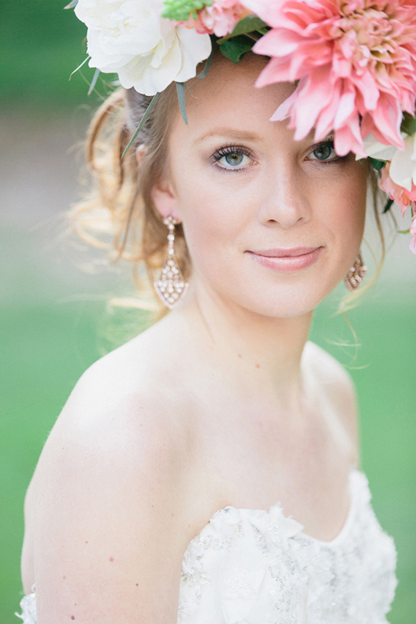 elegant-pink-and-gold-wedding-ideas