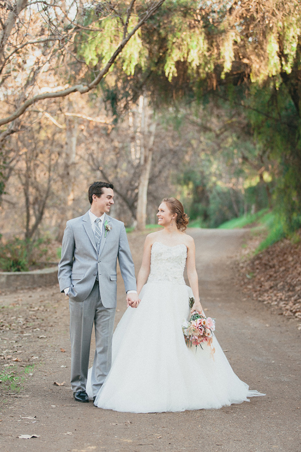 elegant-pink-and-gold-wedding-ideas