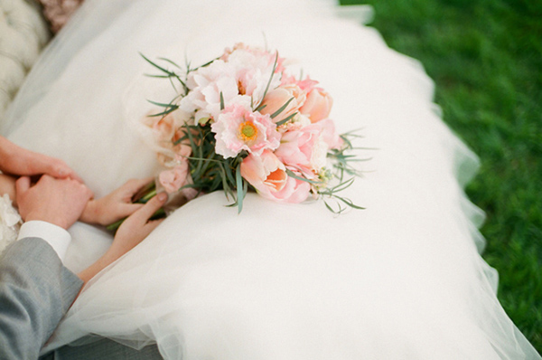 elegant-pink-and-gold-wedding-ideas